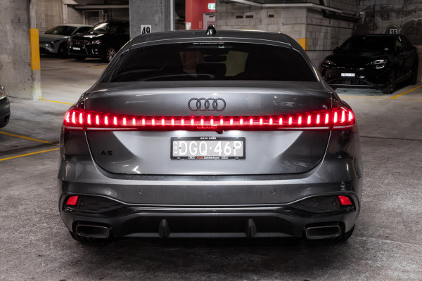 2025 Audi A5 B10 TFSI 150kW S line Sedan image 5