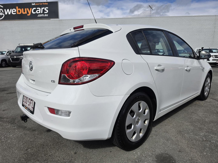 2012 MY13 Holden Cruze JH Series II CD Hatch Image 7