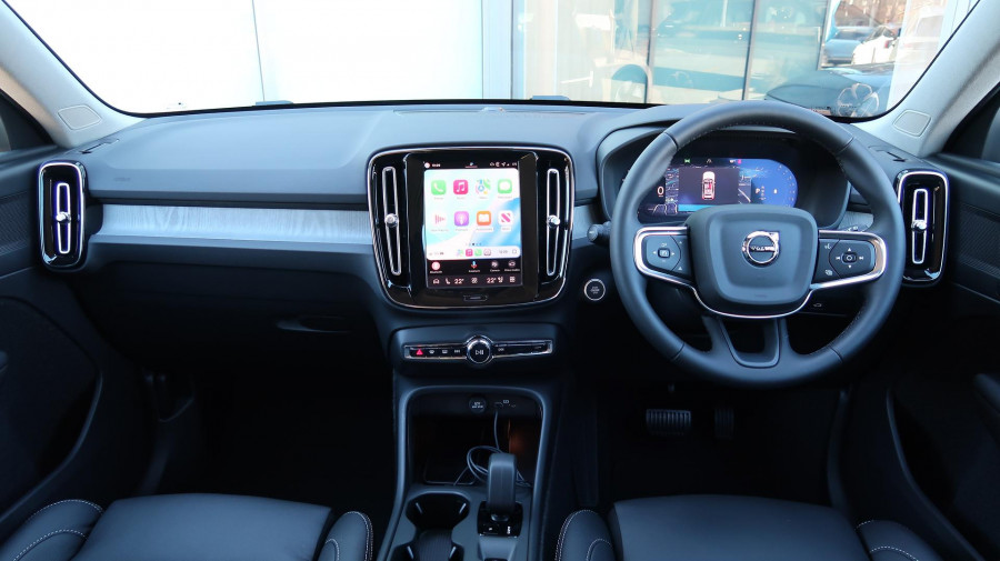 2025 MY26 Volvo XC40 XZ Plus B4 SUV Image 5