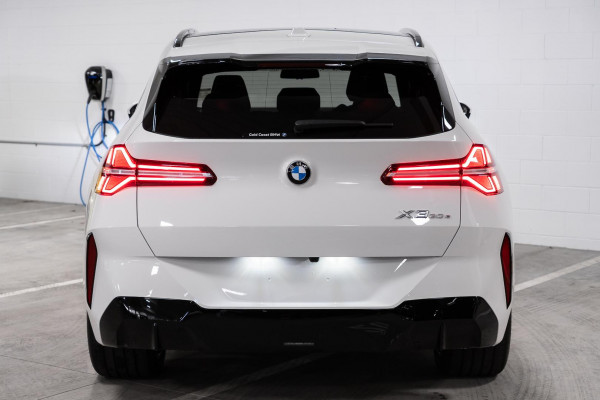 2026 BMW X3 G45 30e xDrive SUV image 4