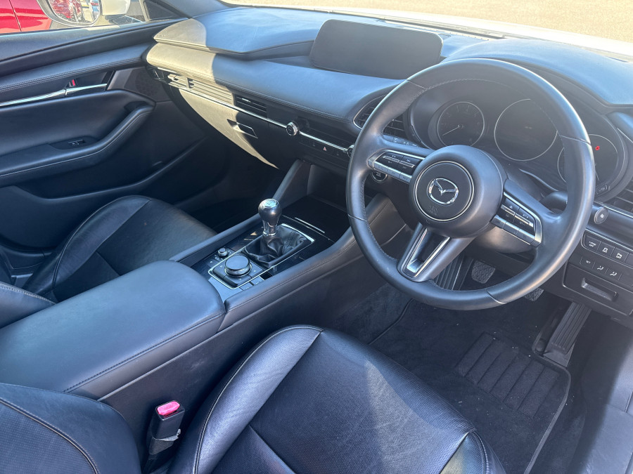 2019 Mazda 3 BP Series G20 Touring Hatch Image 4