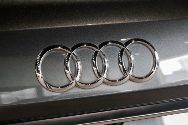 2020 Audi Q7 4M 50 TDI S Line SUV image 23