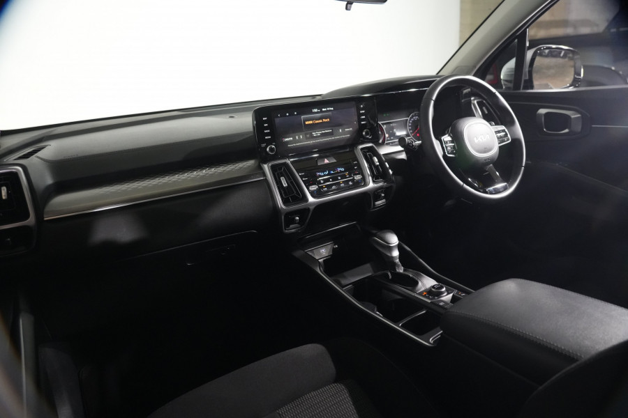 2022 Kia Sorento Sport SUV Image 13