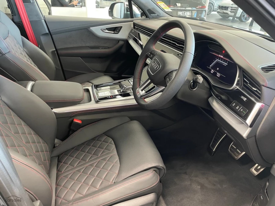 2025 Audi SQ7 4M TFSI SUV Image 13