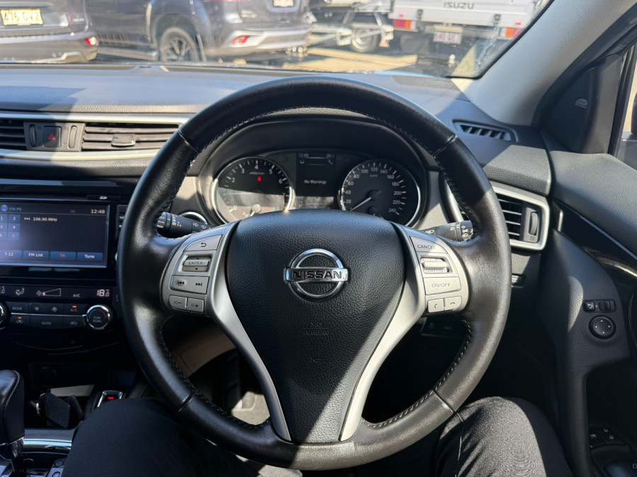 2017 Nissan QASHQAI J11 Ti SUV Image 14