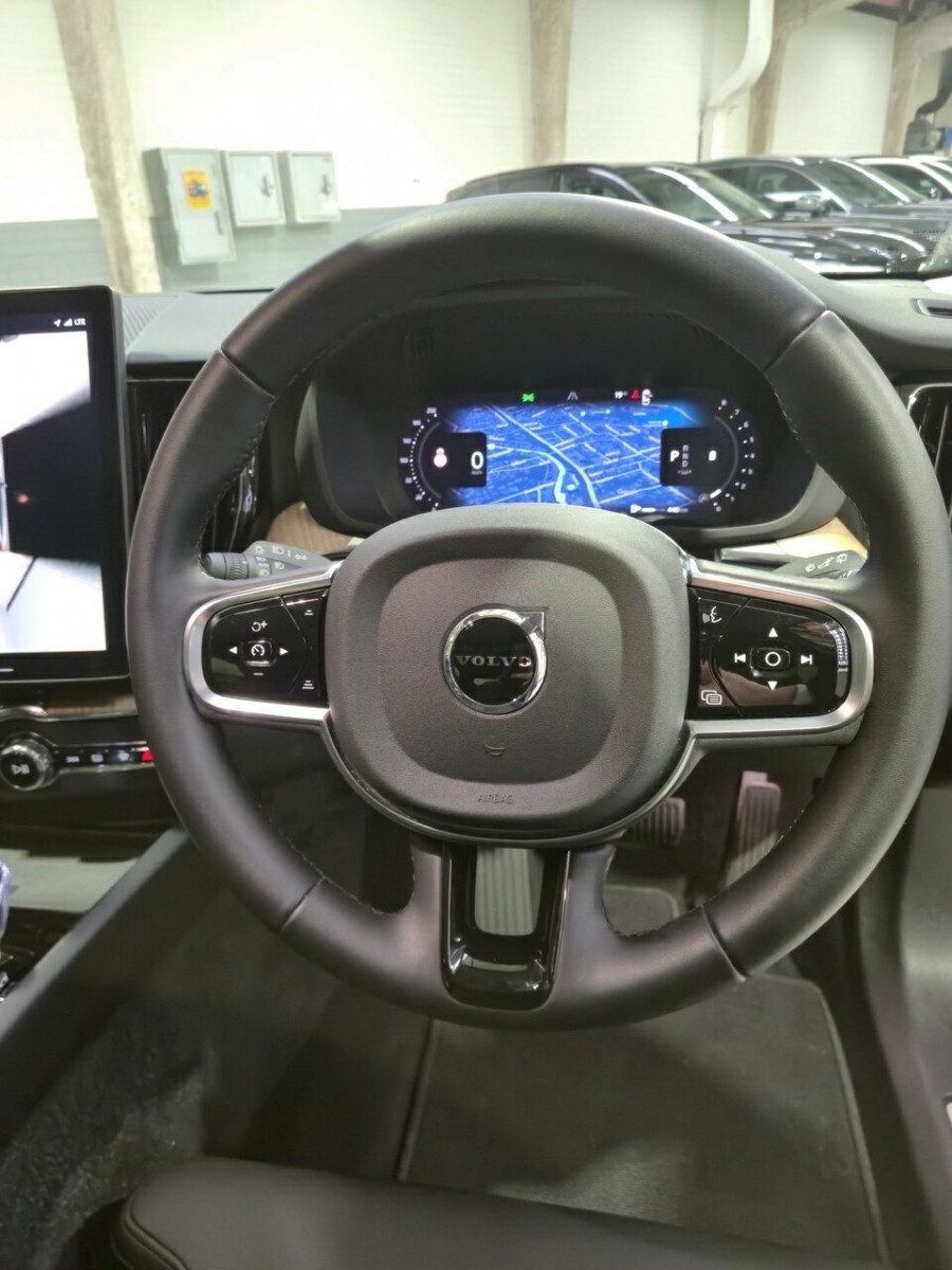 2025 MY26 Volvo XC60 UZ Plus B5 Bright SUV Image 12