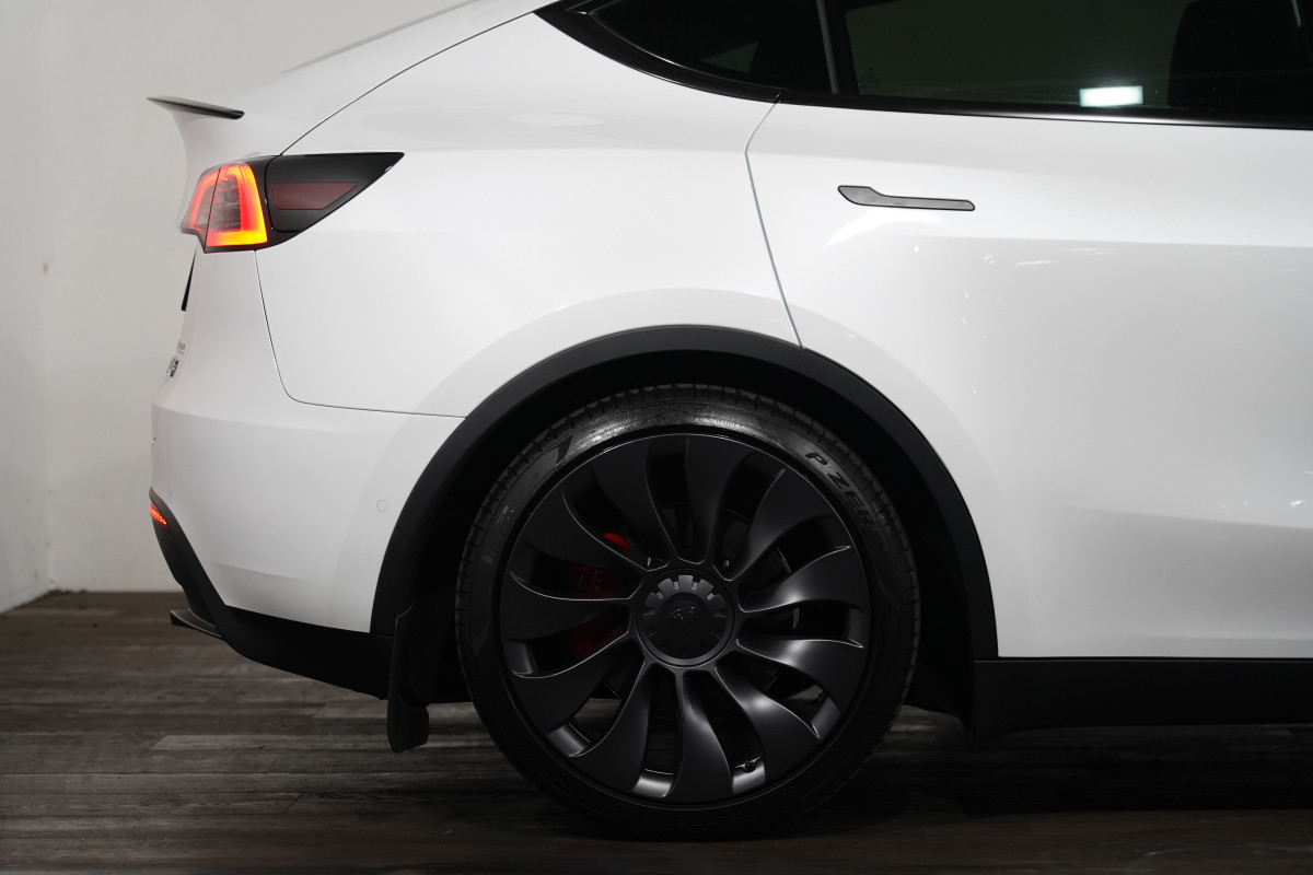 2023 Tesla Model Y Y Performance SUV Image 6