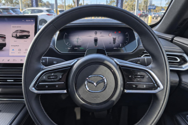 2026 Mazda 6e  GT Hatch Image 7