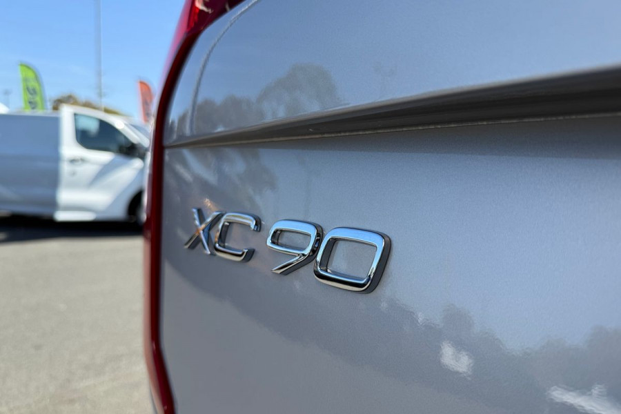 2023 Volvo XC90 Ultimate B6 Bright Wagon Image 10