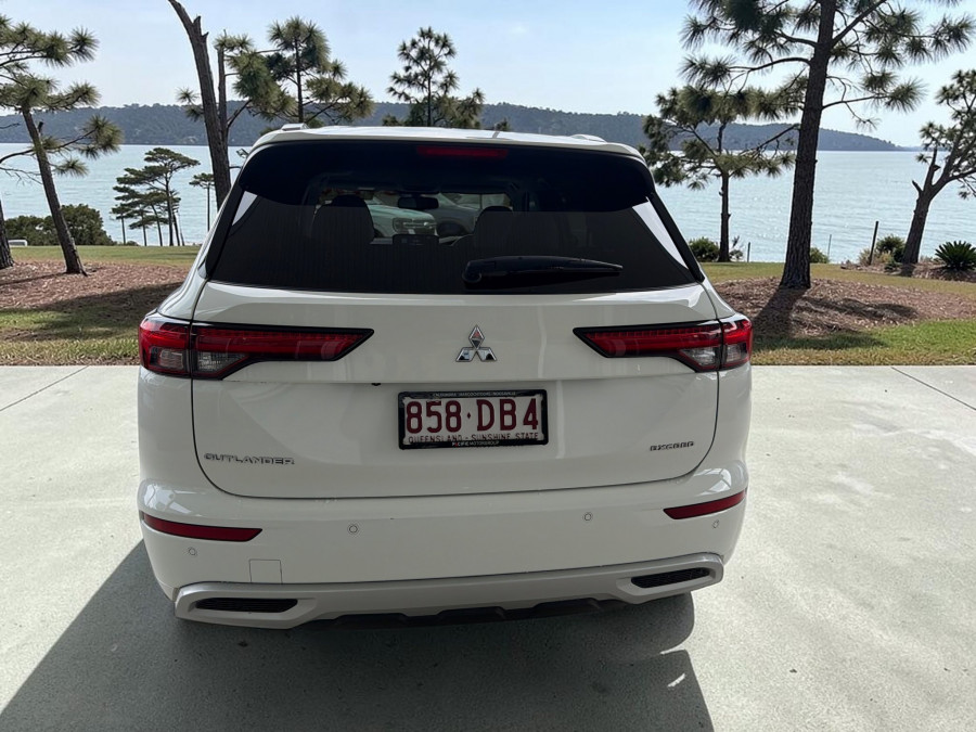 2021 MY22 Mitsubishi Outlander ZM Exceed SUV Image 6