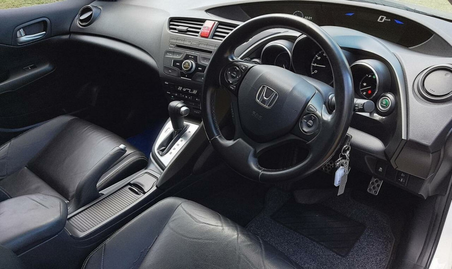 2012 Honda Civic 9th Gen VTi-L Hatch Image 12