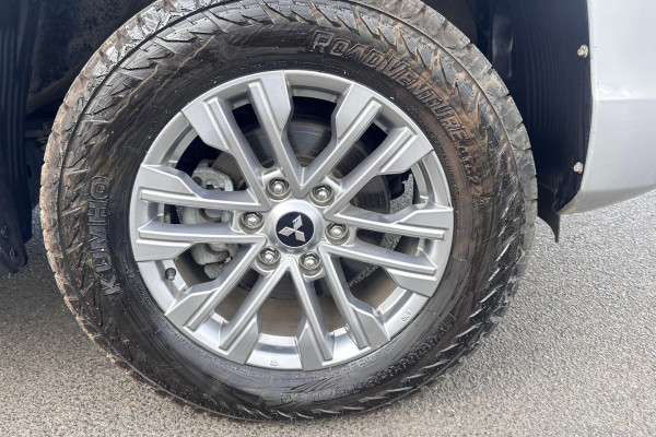 2020 Mitsubishi Pajero Sport QF GLX SUV Image 13