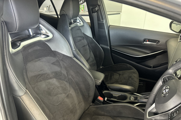 2020 Toyota Corolla ZWE211R ZR Hybrid Hatch Image 8