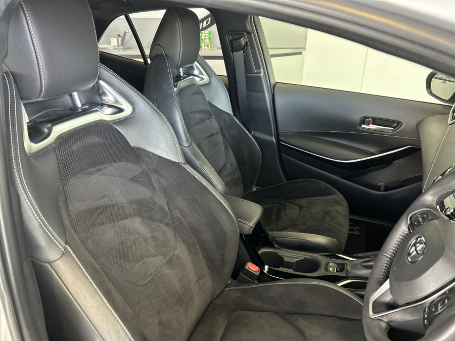 2020 Toyota Corolla ZWE211R ZR Hybrid Hatch Image 8