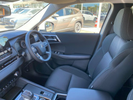 2024 Mitsubishi Outlander ZM LS SUV image 20