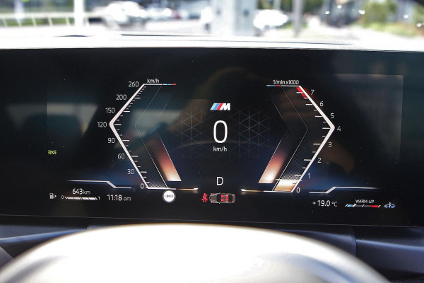 2025 BMW 2 Series G42 230i M Sport Coupe image 14
