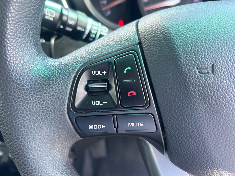 2015 Kia Rio UB S Hatch Image 23