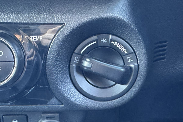 2022 Toyota HiLux GUN126R SR5 Ute Image 8