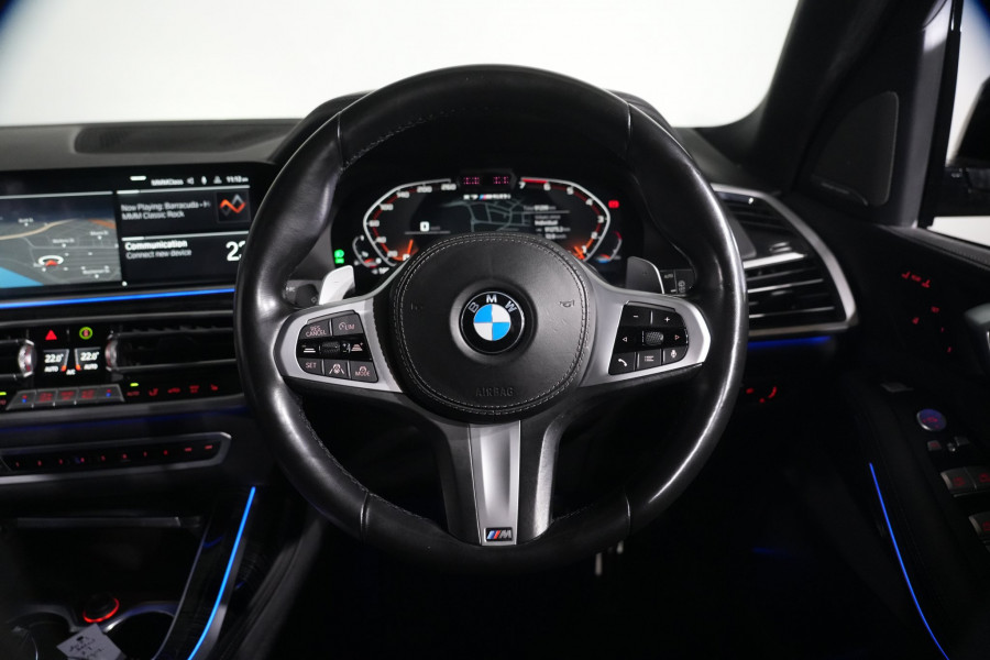 2021 BMW X7 M50i SUV Image 15