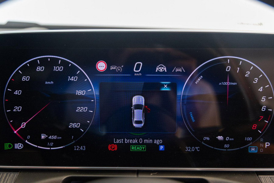 2025 Mercedes-Benz C-Class W206 C350 e Sedan