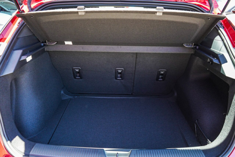2024 MG MG4 MEH32 Excite 64 Hatch Image 9