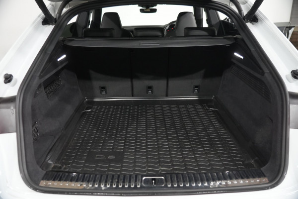 2020 Audi SQ8 F1 TDI SUV Image 35
