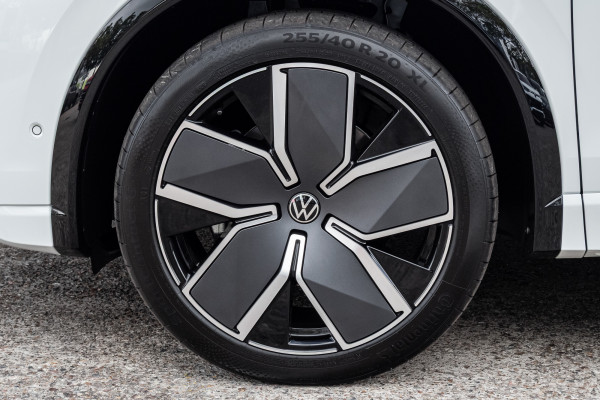 2026 Volkswagen Tiguan CT 195TSI R-Line SUV Image 24