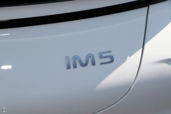 2025 MG IM5 P12L Premium Hatch Image 21