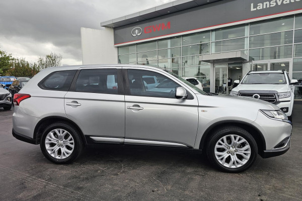 2021 Mitsubishi Outlander ZL ES SUV