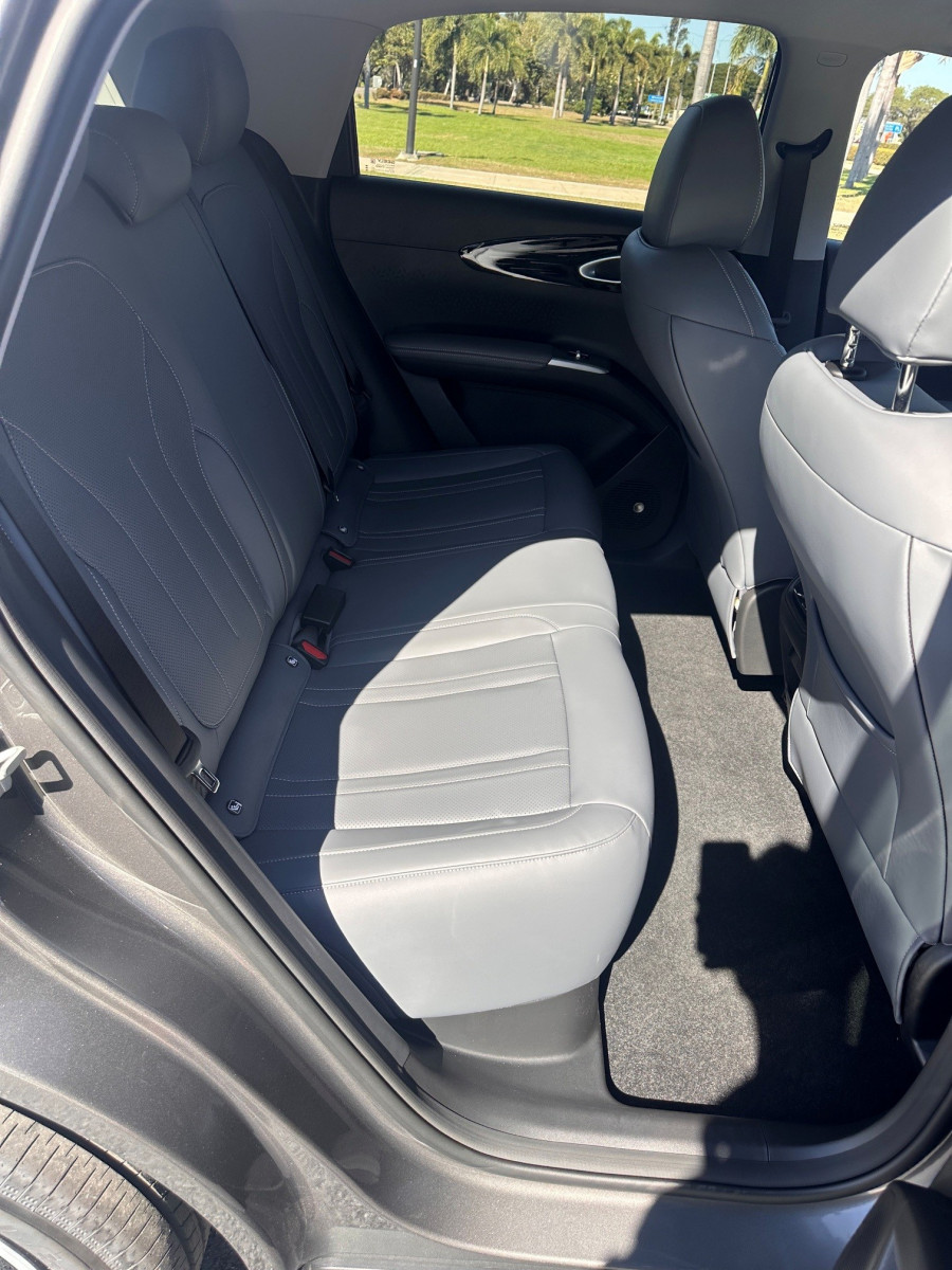 2026 Geely EX2 E22H Complete Hatch Image 9