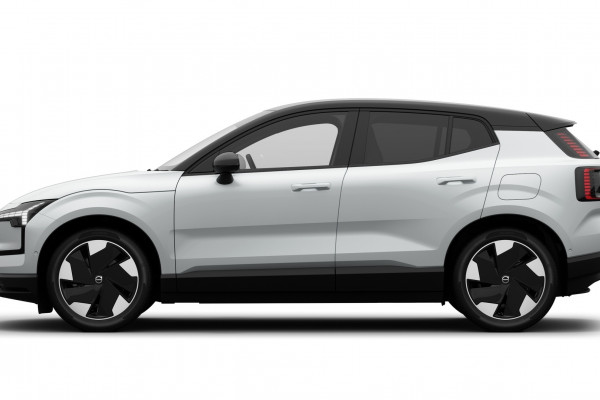 2026 Volvo EX30  Single Motor Extended Range Ultra SUV Image 4