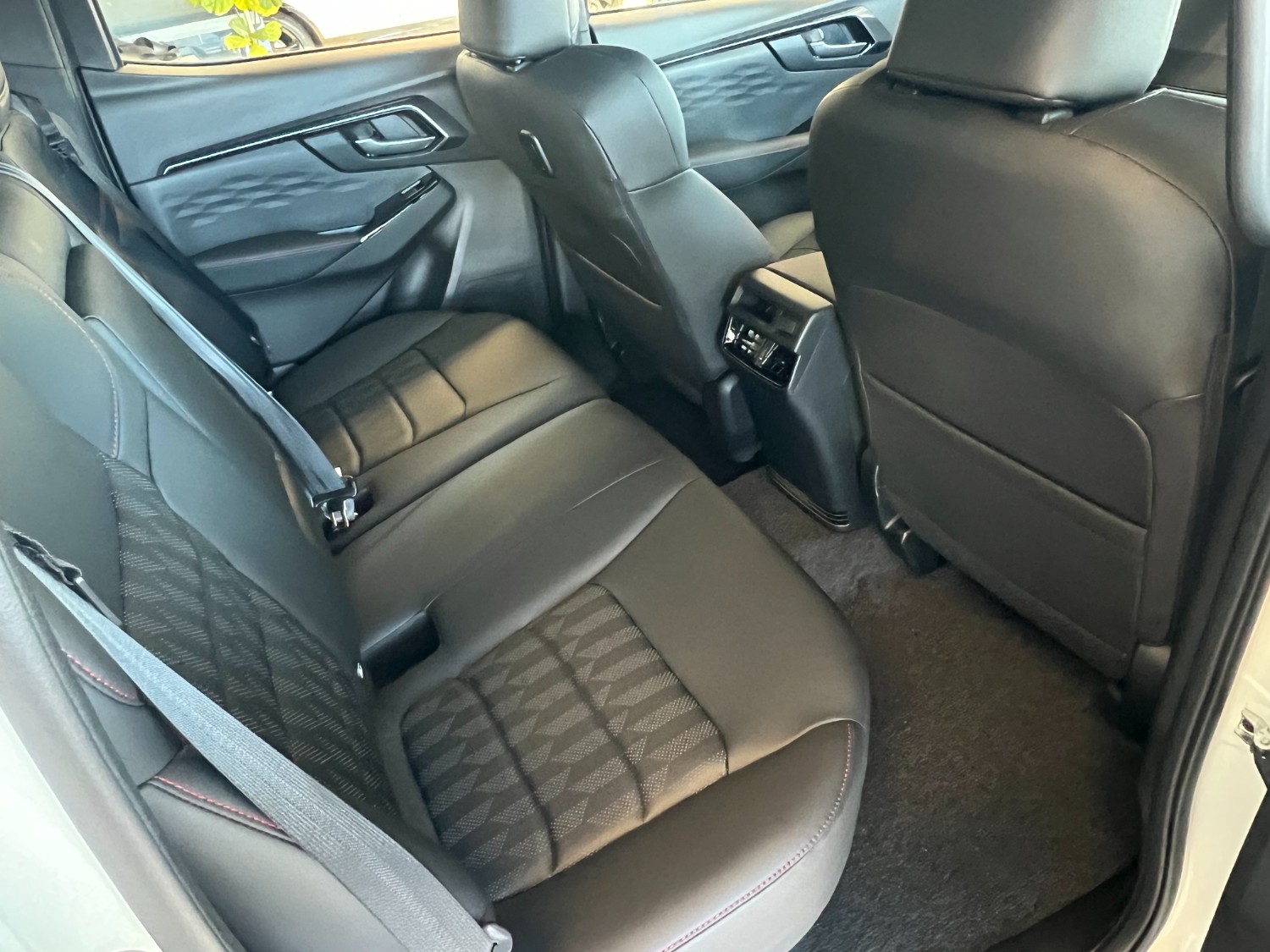 2024 Isuzu D-MAX RG X-TERRAIN Ute
