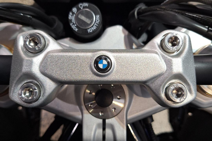 2026 BMW G 310 R G 310