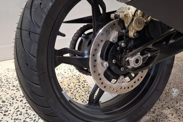 2026 BMW G 310 R G 310