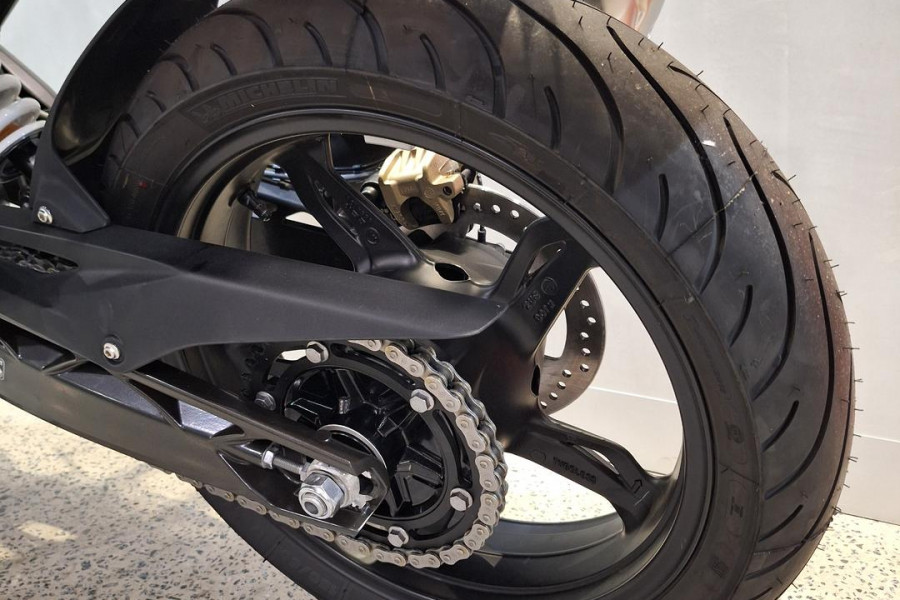 2026 BMW G 310 R G 310