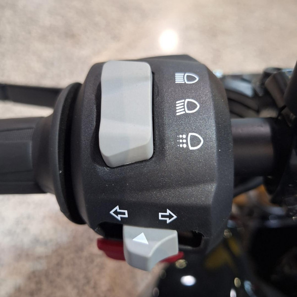 2026 BMW G 310 R G 310 image 8
