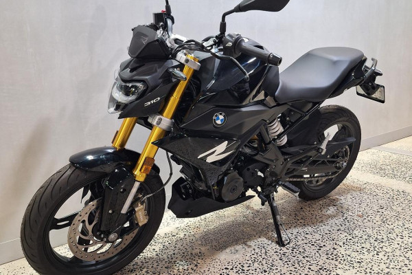 2026 BMW G 310 R G 310