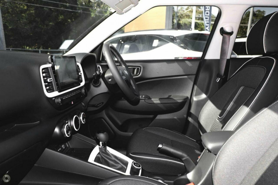 2025 Hyundai Venue QX.V5 Elite SUV Image 8