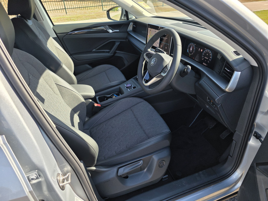 2025 Volkswagen Tayron R4 110TSI Life SUV Image 18