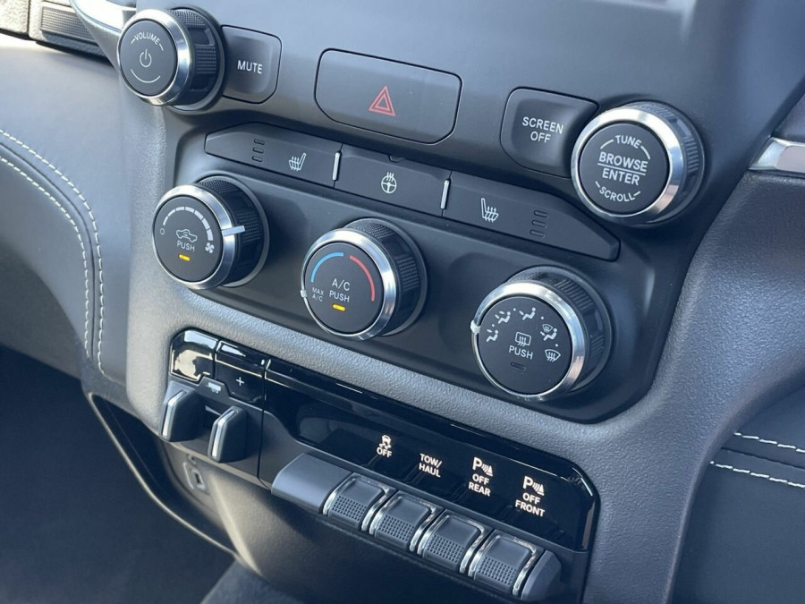 2024 Ram 1500 DT Big Horn LWB Crew Cab Image 17