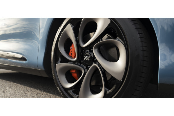 2025 MG IM6 S12L Performance SUV Image 6