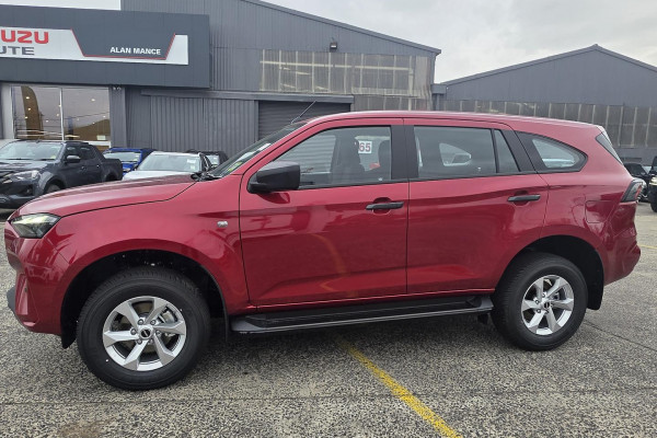 2026 MY25.5 Isuzu MU-X RJ LS-M SUV Image 3