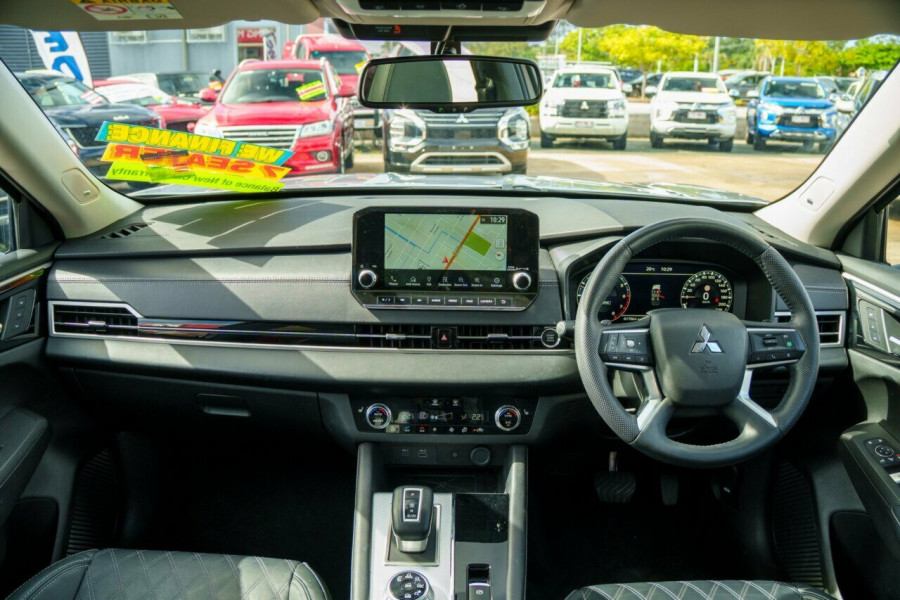 2023 MY24 Mitsubishi Outlander ZM Exceed SUV Image 20