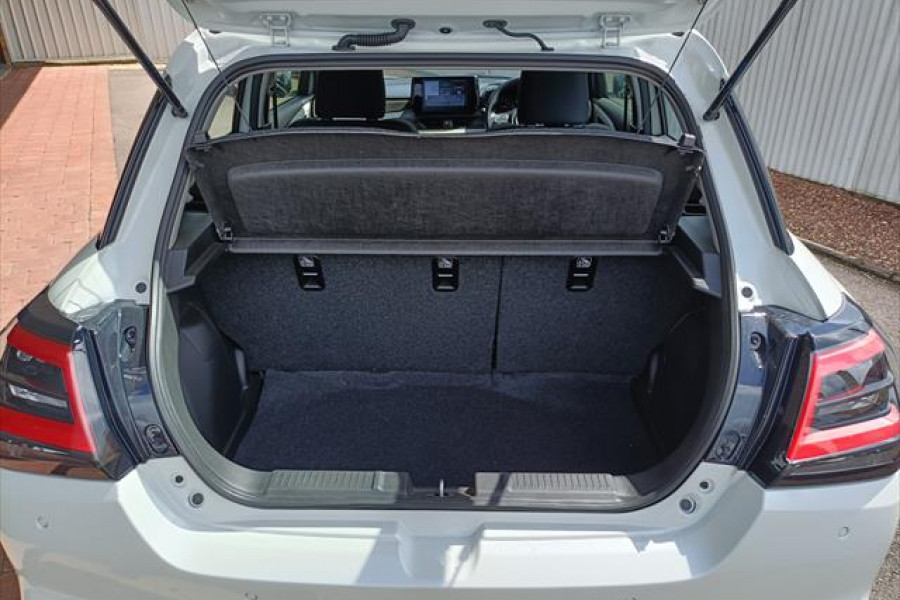 2024 Suzuki Swift UZ Hybrid Hatch Image 14
