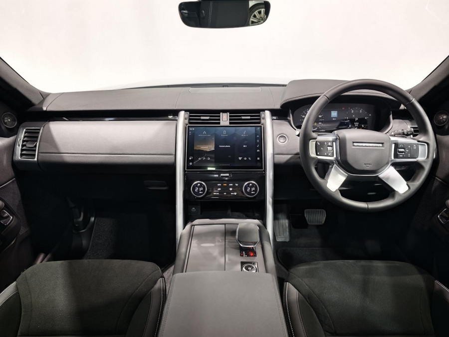 2025 Land Rover Discovery Series 5 D350 S SUV Image 24