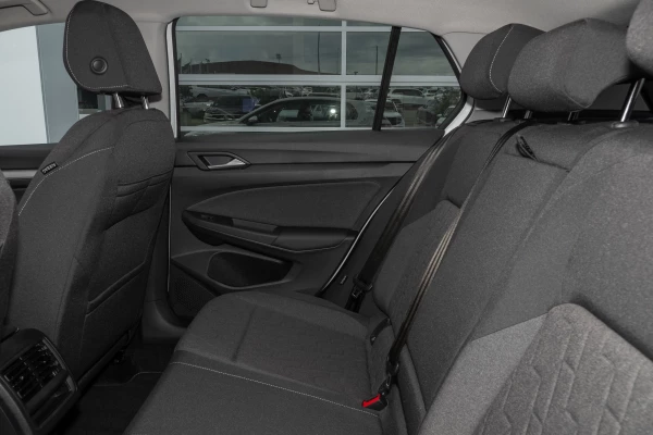 2026 Volkswagen Golf 8.5 110TSI Life Hatch Image 9