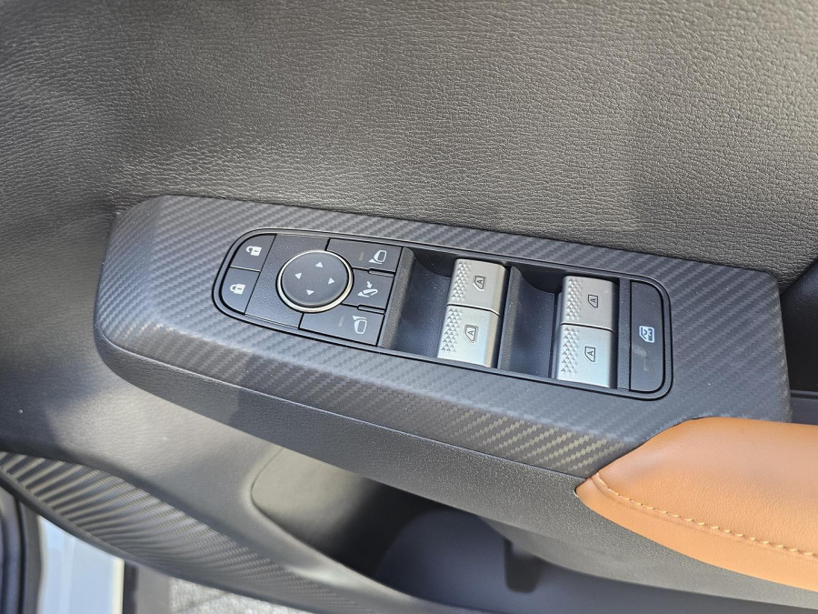 2024 Mitsubishi Outlander ZM PHEV Exceed Tourer SUV Image 21