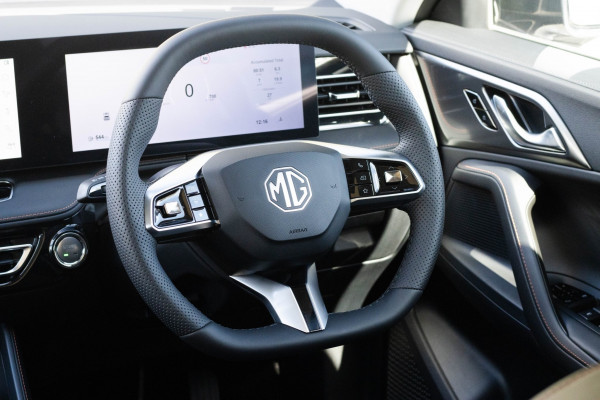 2026 MG HS Essence SUV Image 17