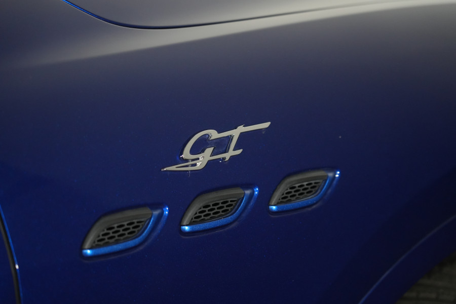 2022 Maserati Levante GT SUV Image 11