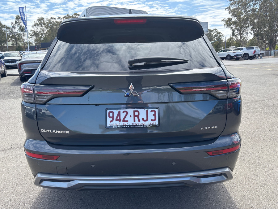 2025 Mitsubishi Outlander ZM Aspire SUV Image 8